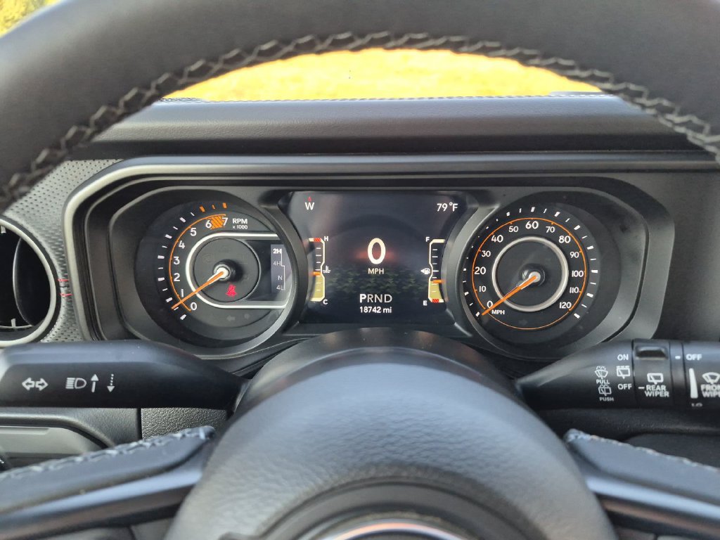 Used 2026 Jeep Wrangler Unlimited Rubicon AWD/4WD image 21