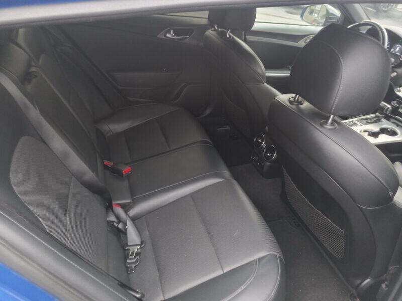 Used 2018 Kia Stinger GT RWD image 20