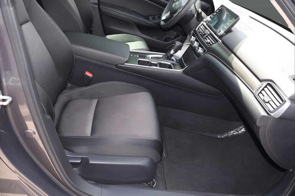 Used 2020 Honda Accord LX image 18