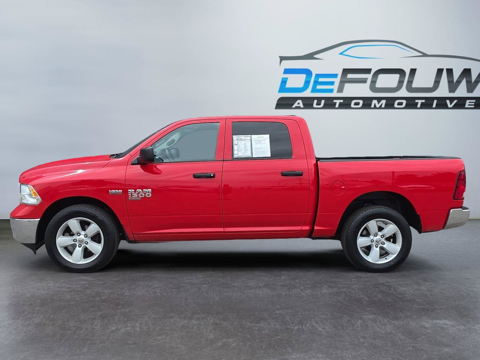 Used 2023 RAM 1500 Classic SLT AWD/4WD image 6