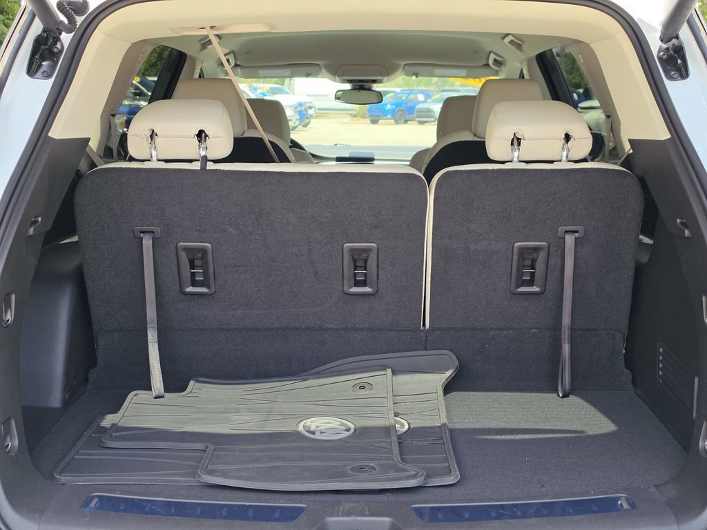 Used 2023 Buick Enclave Essence FWD image 9