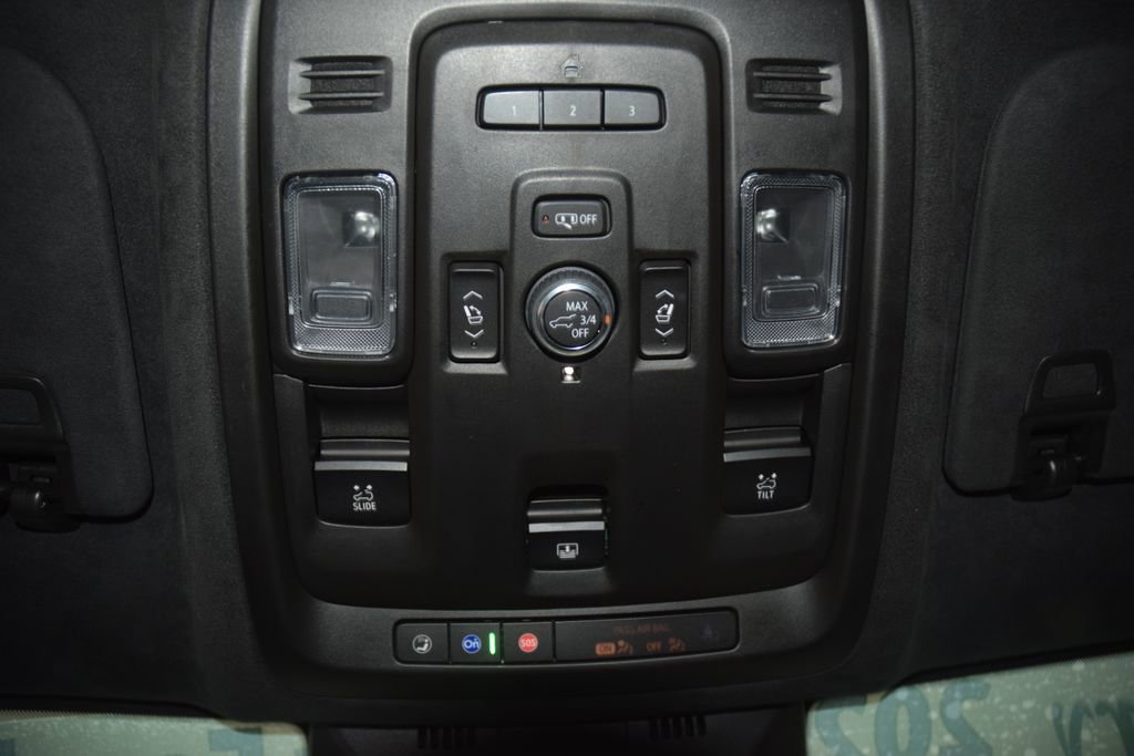 Used 2024 Cadillac Escalade Premium Luxury Platinum image 52