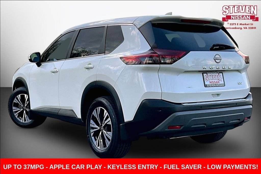 Used 2023 Nissan Rogue SV image 4