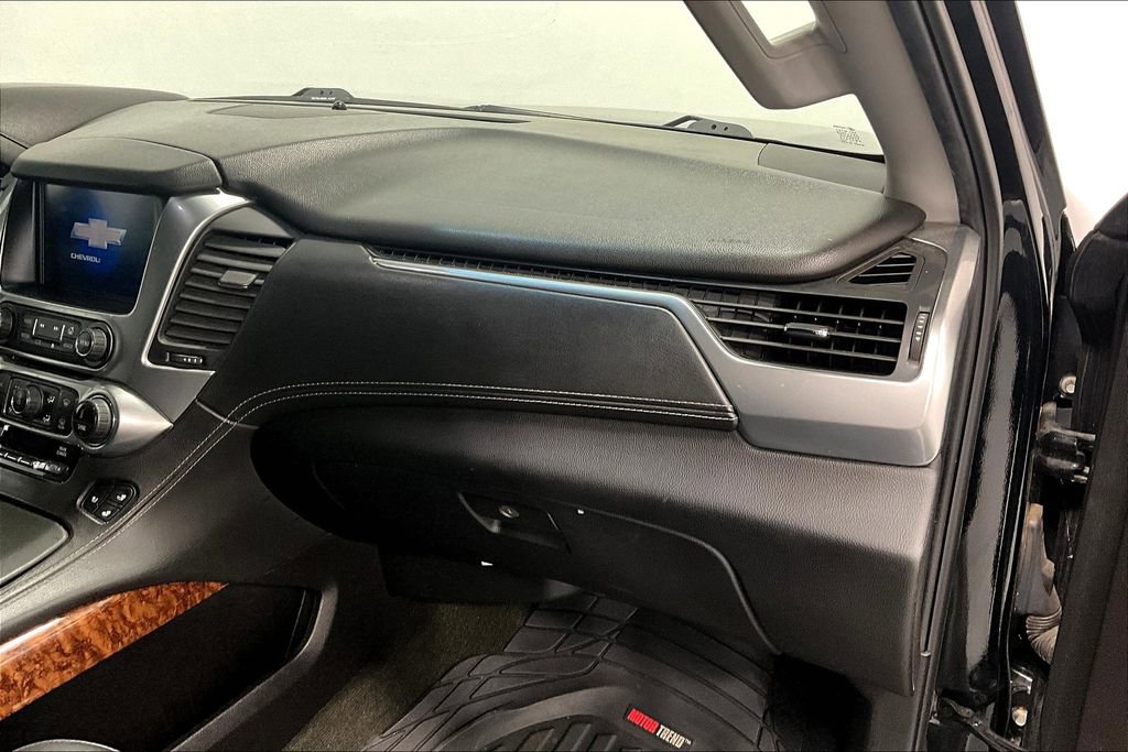 Used 2017 Chevrolet Suburban Premier image 19