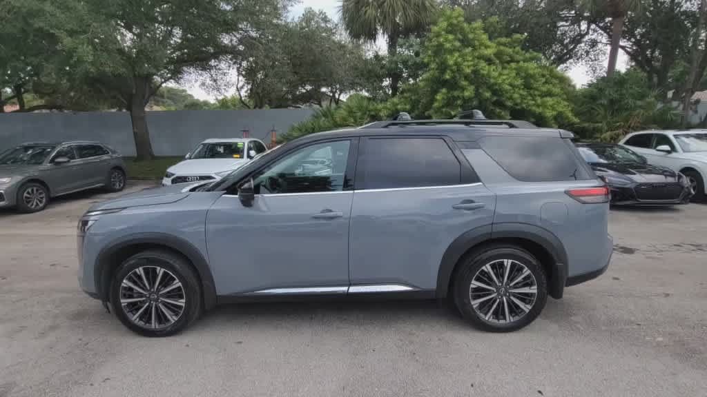 Used 2026 Nissan Pathfinder Platinum FWD image 5