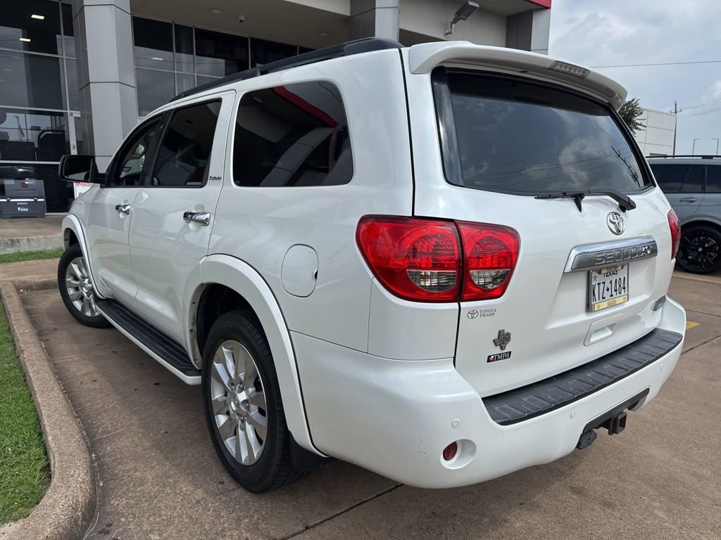 Used 2015 Toyota Sequoia Platinum RWD image 3