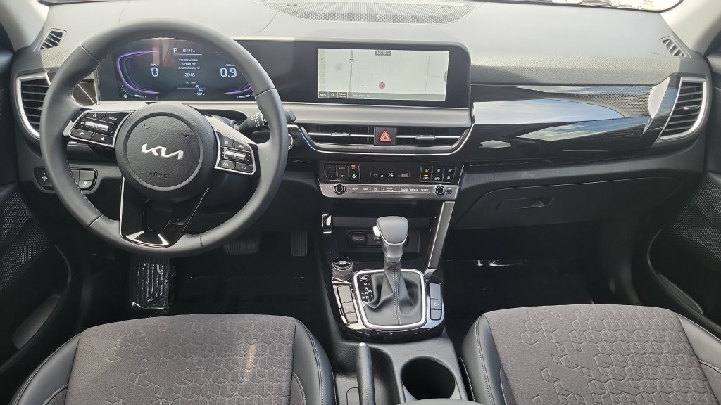 Used 2026 Kia Seltos S FWD image 11