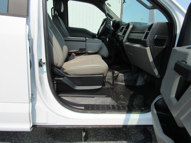 Used 2020 Ford F550 2WD Crew Cab Super Duty image 12