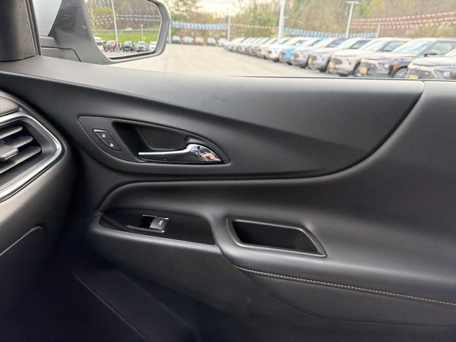 Used 2022 Chevrolet Equinox Premier w/ LPO, Floor Liner Package image 25