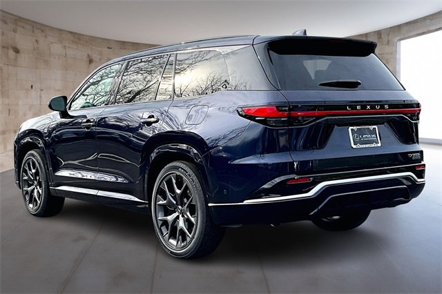 New 2025 Lexus TX 500h AWD image 3