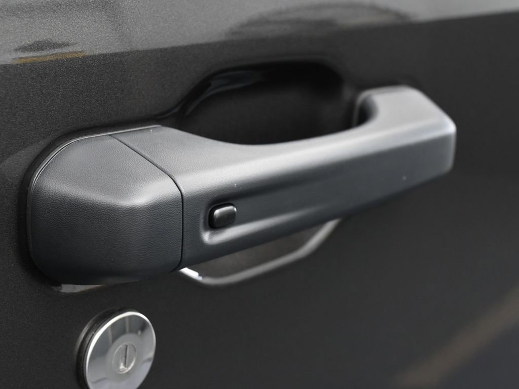 New 2026 Jeep Gladiator Sahara image 36