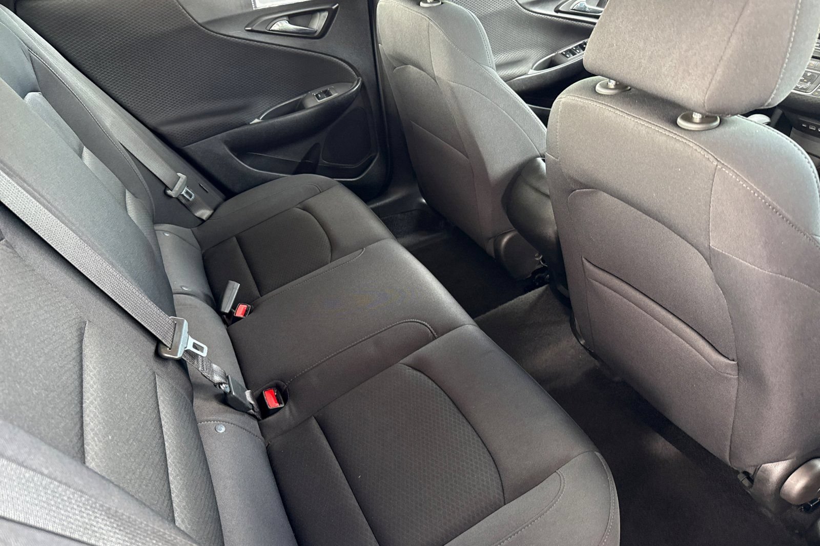 Used 2025 Chevrolet Malibu RS FWD image 22