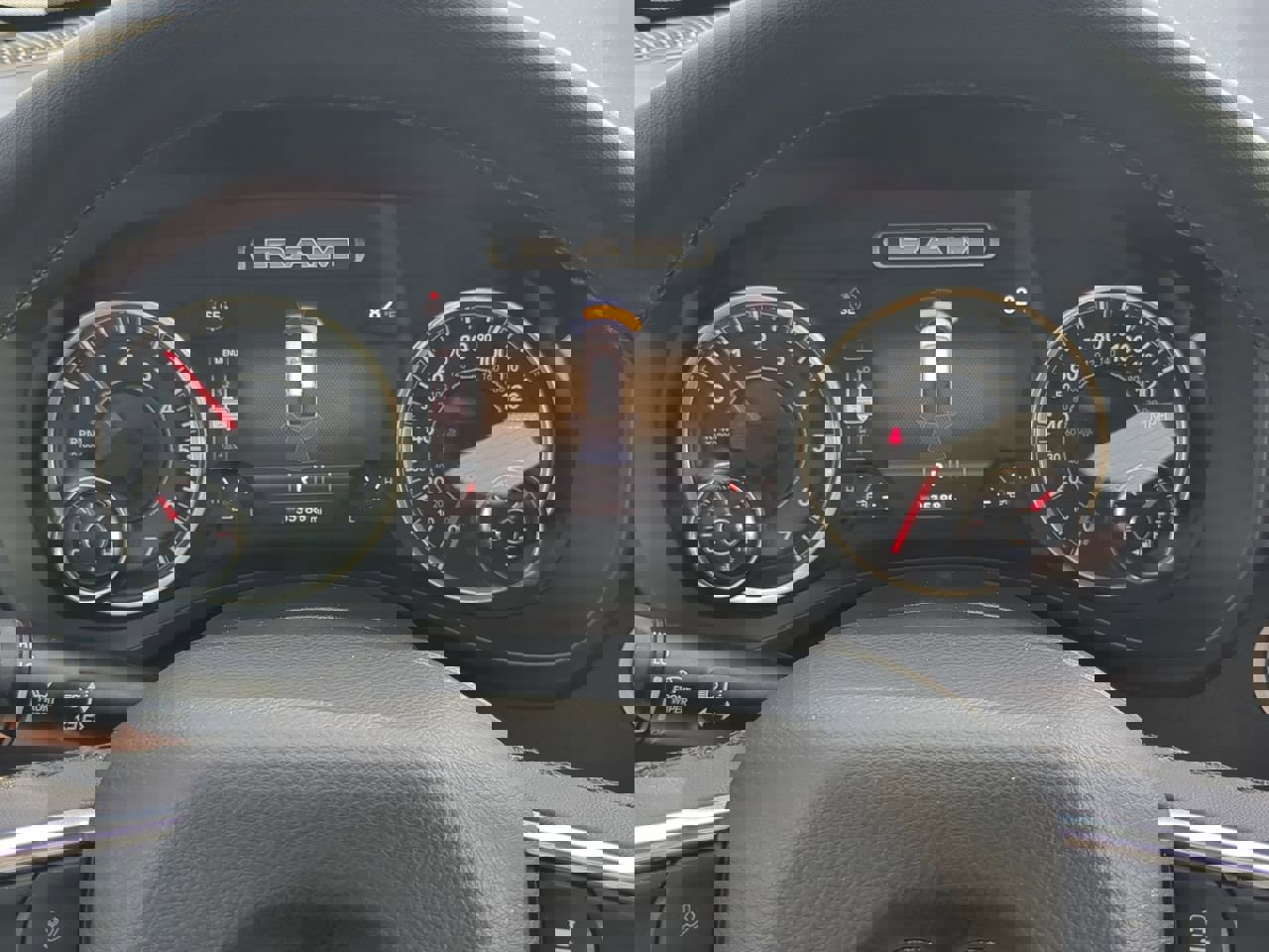 Used 2025 RAM 1500 Laramie image 22