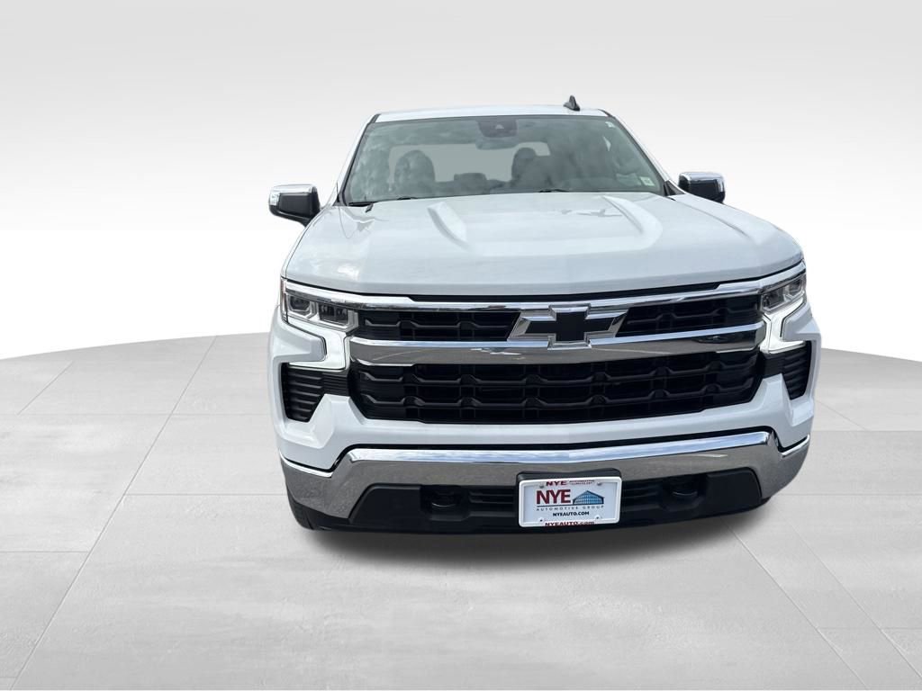 Used 2024 Chevrolet Silverado 1500 LT image 9