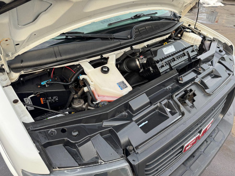 Used 2019 GMC Savana 2500 image 22