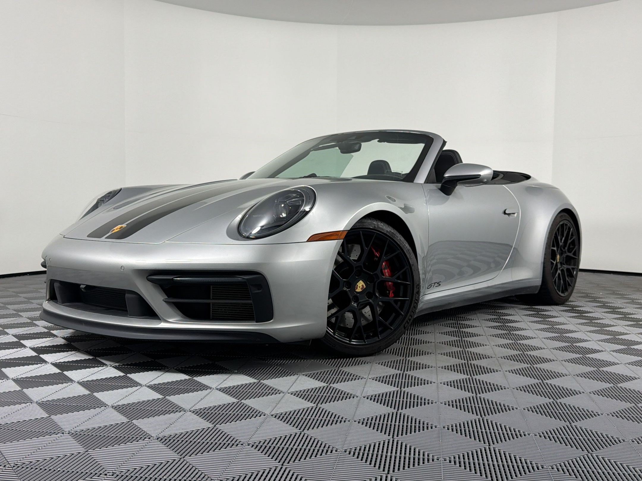 Certified 2023 Porsche 911 Carrera 4 GTS AWD/4WD image 1