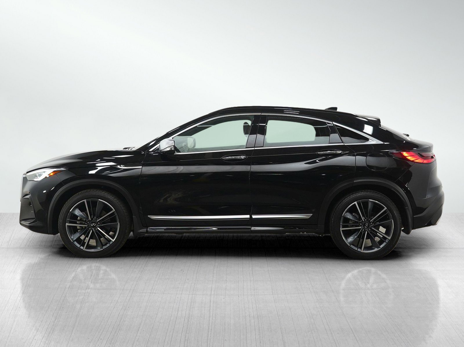Used 2025 INFINITI QX55 Sensory w/ Lighting Package AWD/4WD image 3