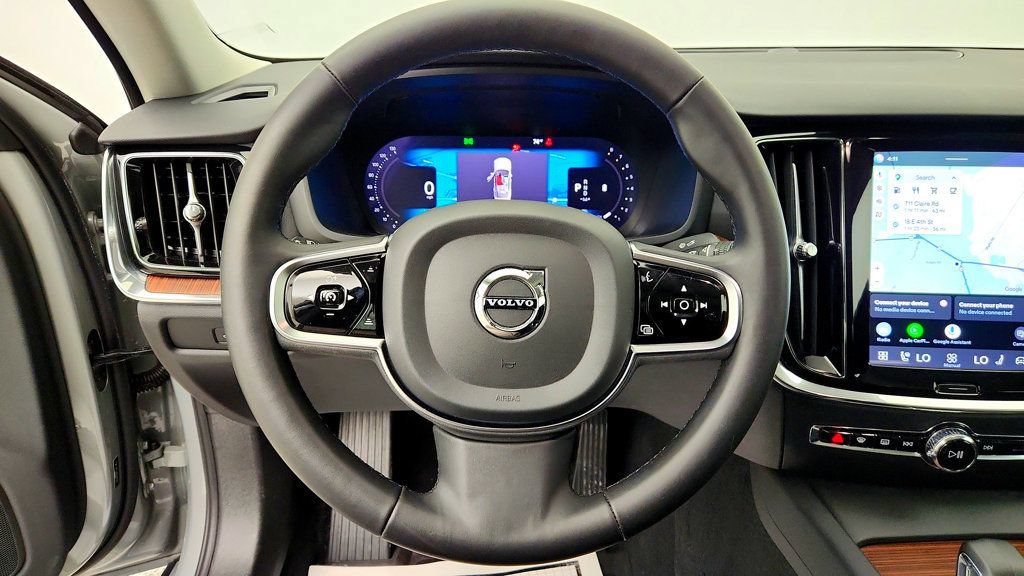 Used 2024 Volvo S60 B5 Plus w/ Climate Package FWD image 13