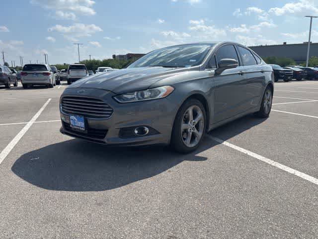 Used 2013 Ford Fusion SE FWD image 1