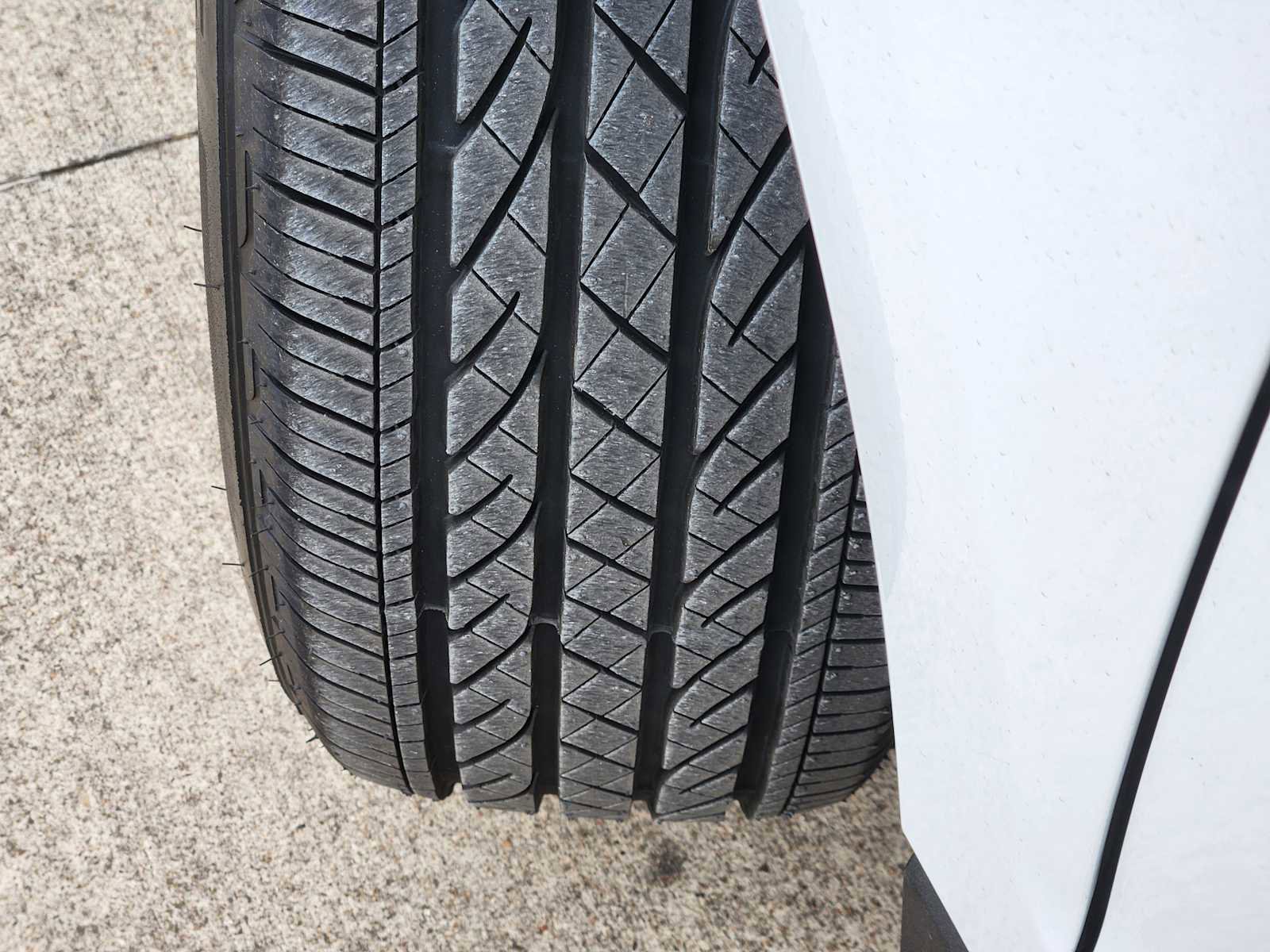 Used 2024 Ford Edge SEL image 10