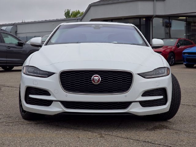 Used 2020 Jaguar XE S AWD/4WD image 3