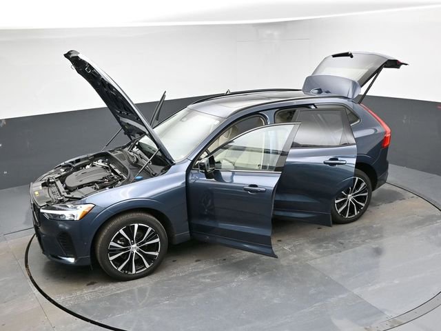 Used 2023 Volvo XC60 B5 Plus w/ Protection Package Premier image 43