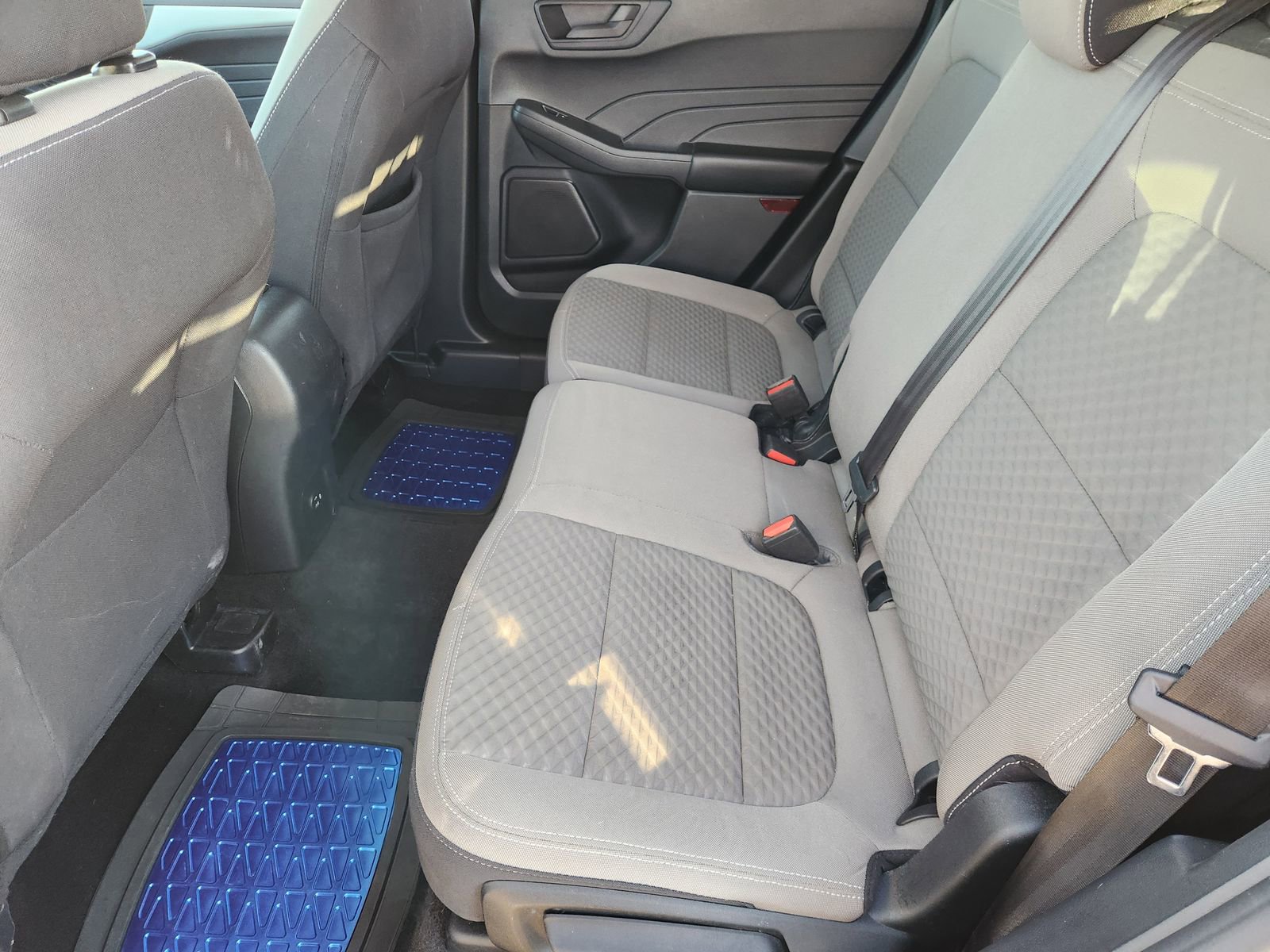 Used 2022 Ford Escape SE image 34