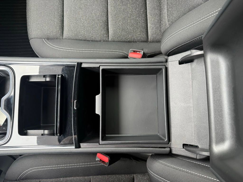 Used 2024 Chevrolet Traverse LS image 41