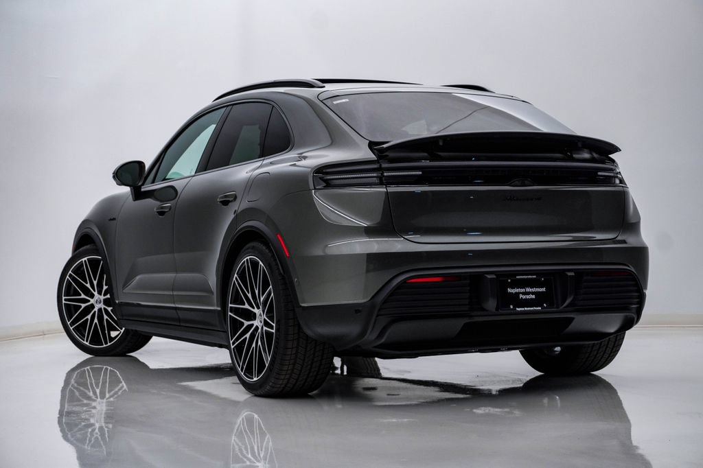 New 2026 Porsche Macan 4 Electric AWD/4WD image 3