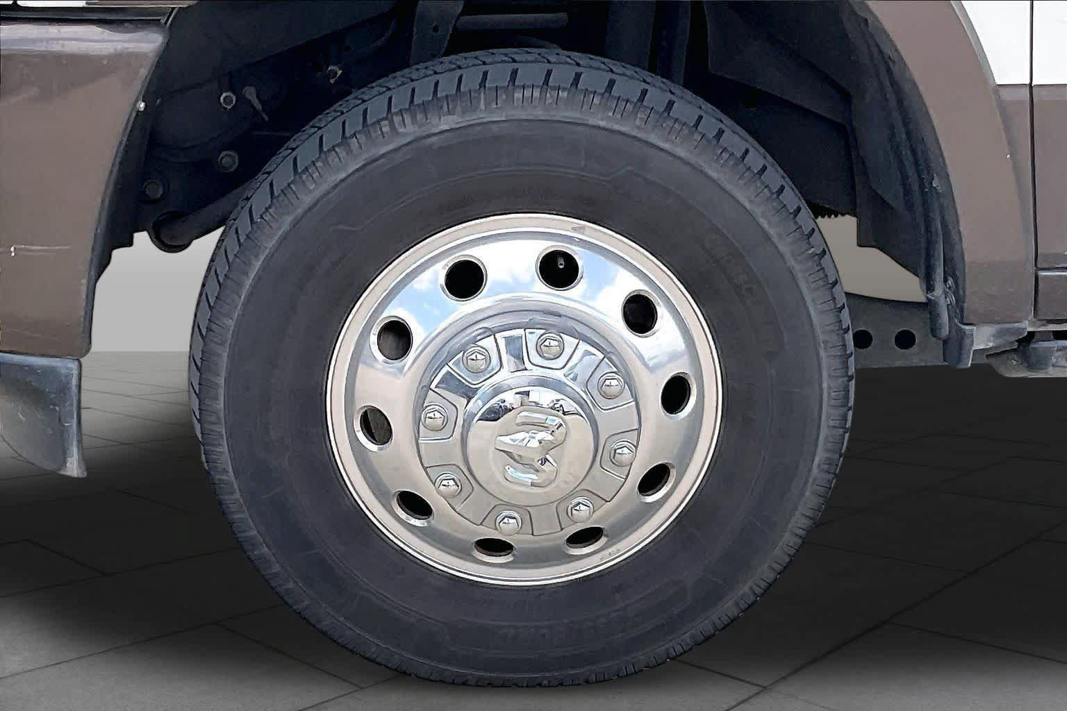 Used 2022 RAM 3500 Limited AWD/4WD image 11