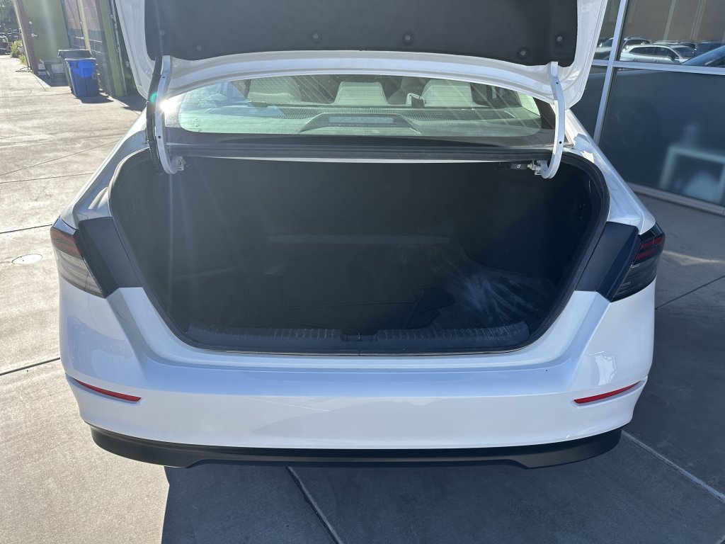 Used 2024 Honda Accord LX image 32