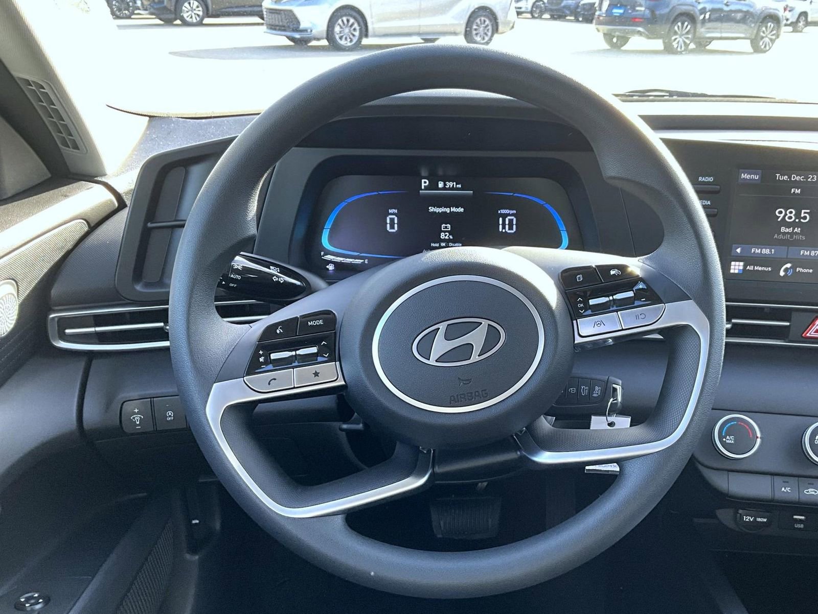 New 2026 Hyundai Elantra SE image 12