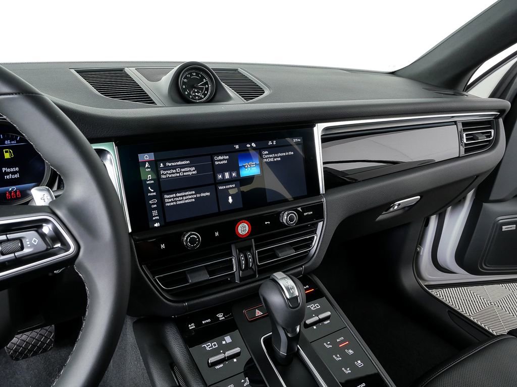 New 2026 Porsche Macan image 13