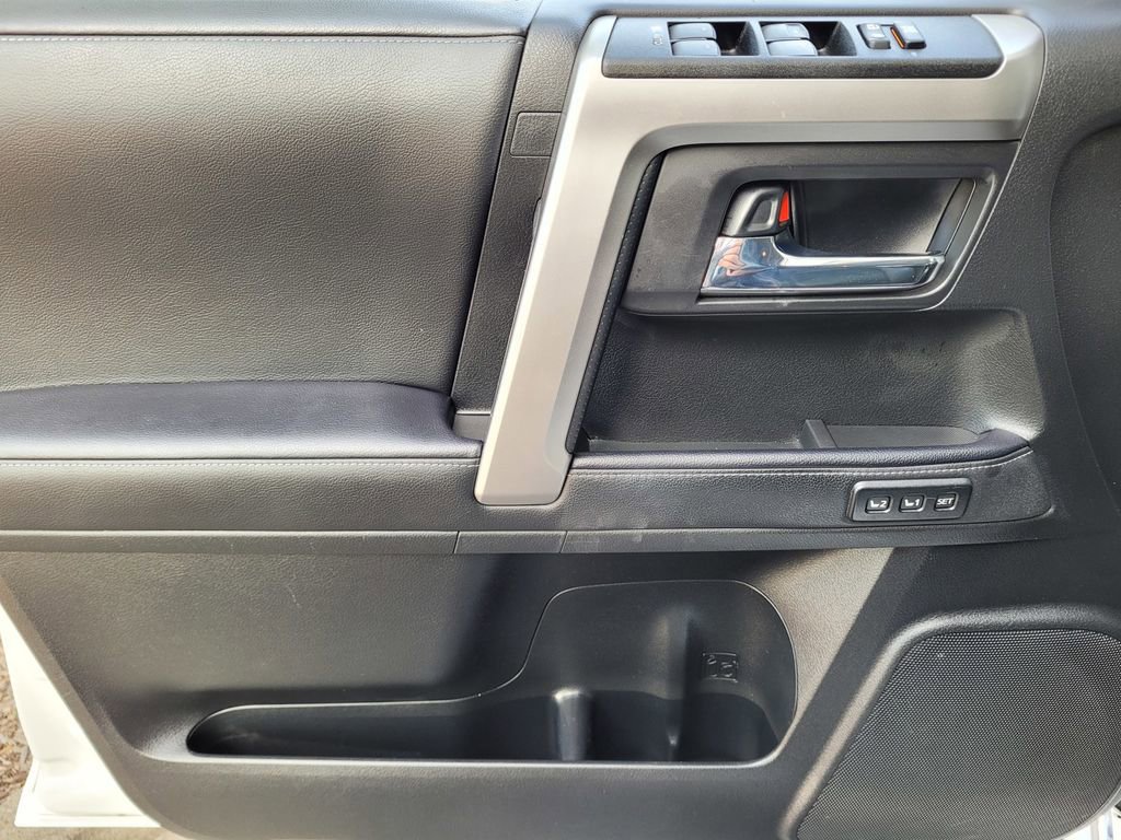 Used 2024 Toyota 4Runner Limited AWD/4WD image 23