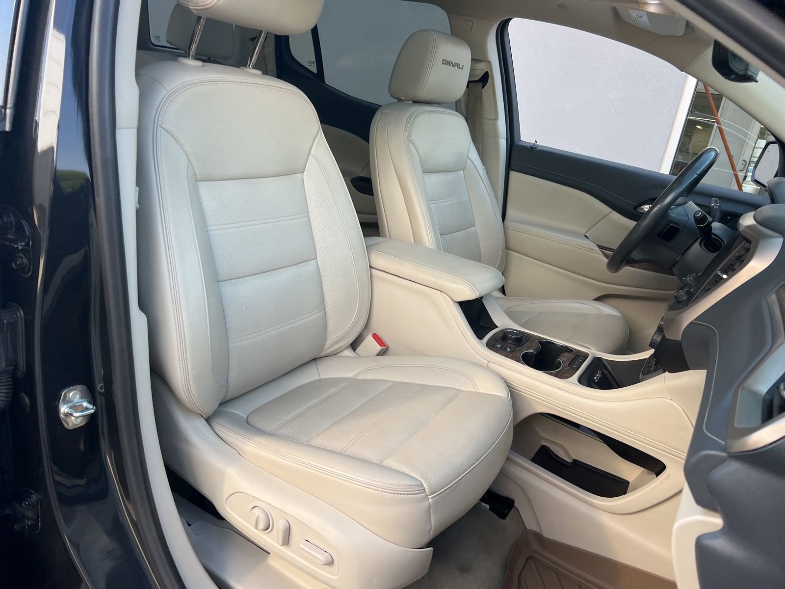 Used 2020 GMC Acadia Denali w/ Technology Package image 60