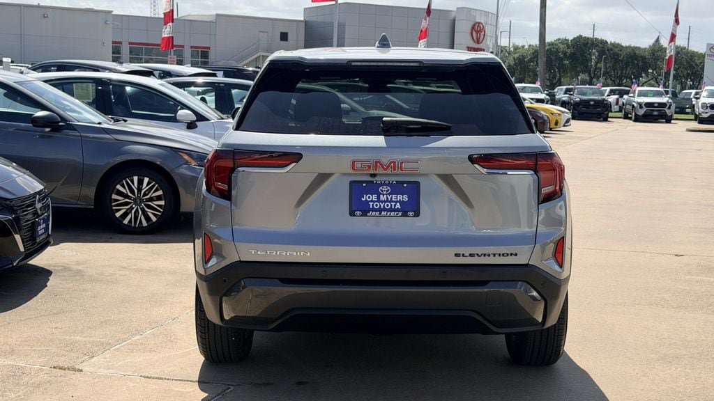 Used 2025 GMC Terrain Elevation FWD image 6