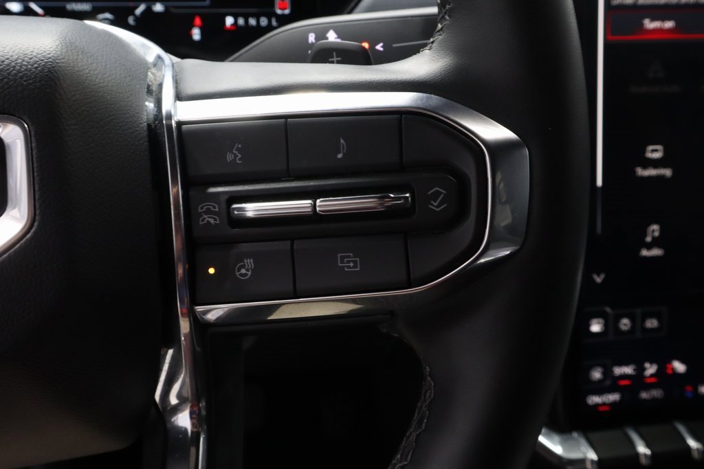 Used 2025 GMC Acadia Elevation image 26