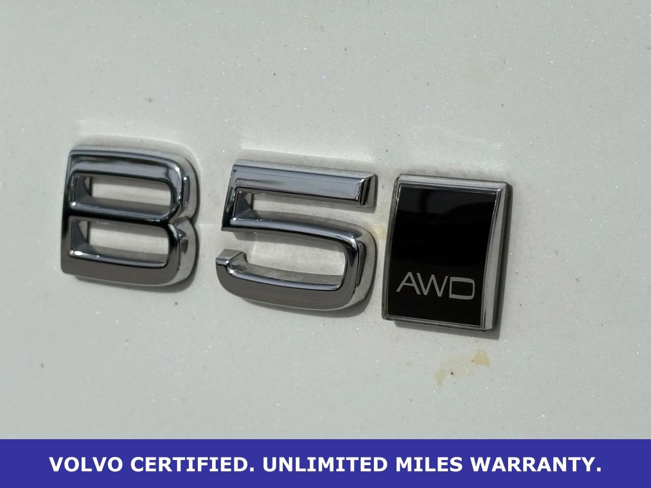 Certified 2024 Volvo XC90 B5 Plus w/ Protection Package Premier image 10