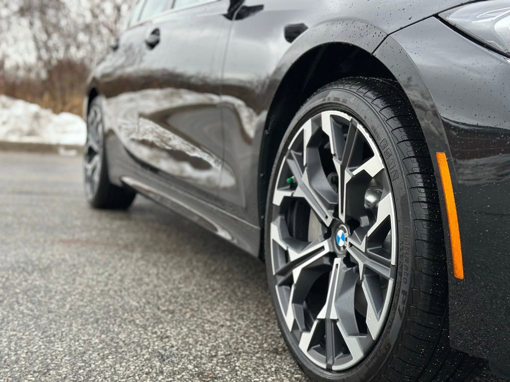 New 2026 BMW 330i xDrive Sedan w/ Premium Package AWD/4WD image 9