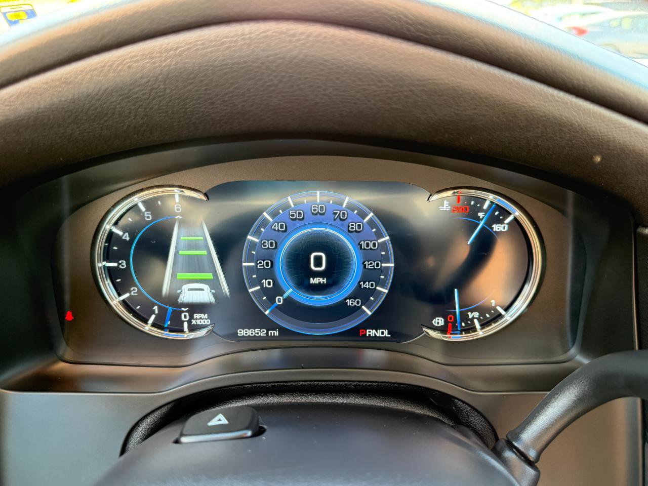 Used 2018 Cadillac Escalade Luxury AWD/4WD image 19