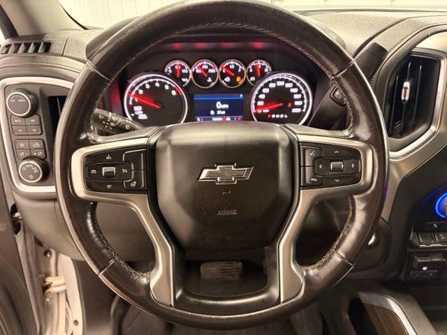 Used 2022 Chevrolet Silverado 1500 RST w/ Convenience Package II AWD/4WD image 16