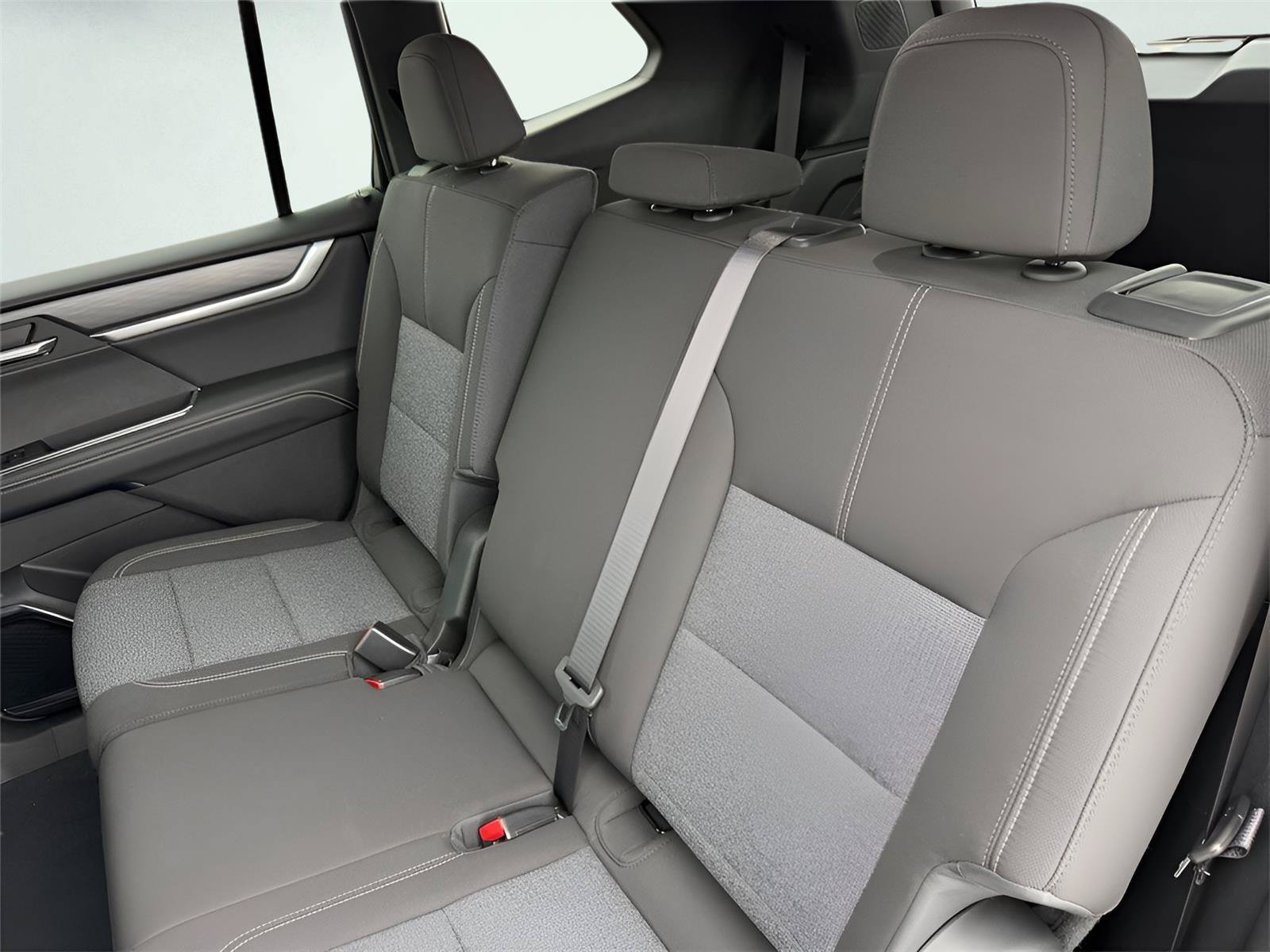 New 2025 GMC Acadia Elevation FWD image 13