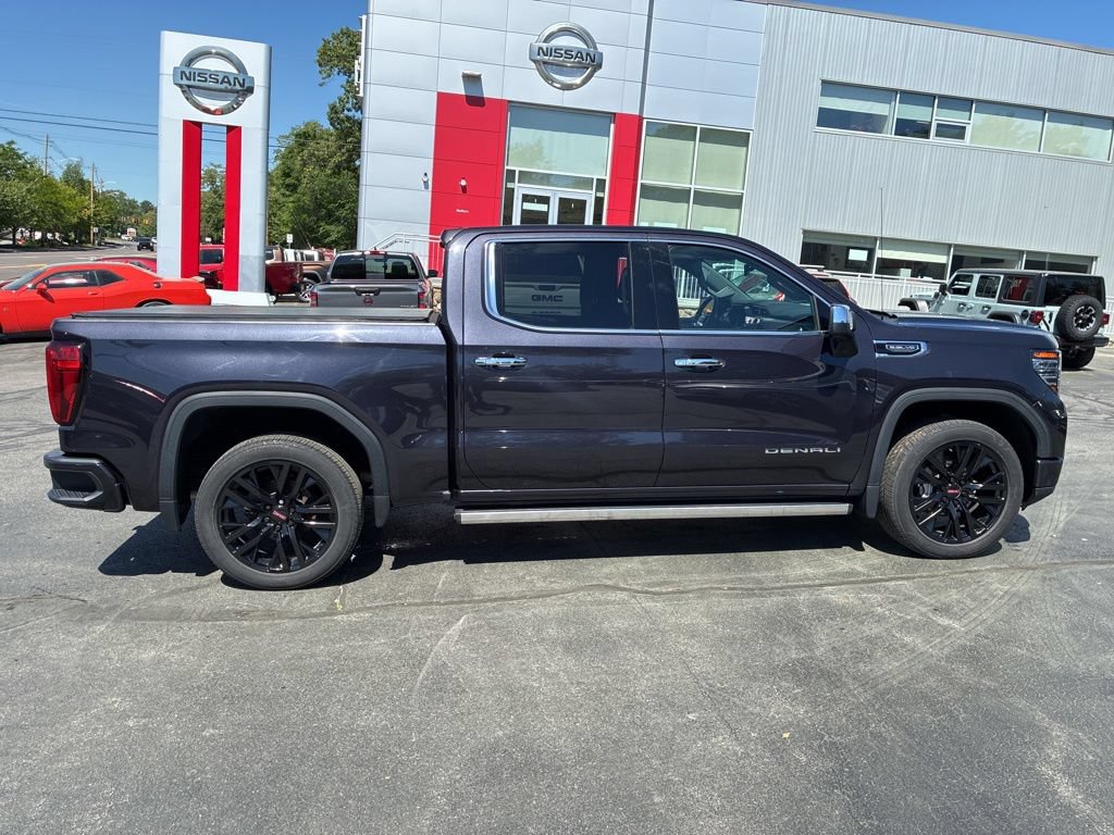 Used 2022 GMC Sierra 1500 Denali AWD/4WD image 8
