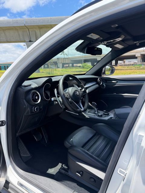 Used 2018 Alfa Romeo Stelvio Ti Sport AWD/4WD image 19
