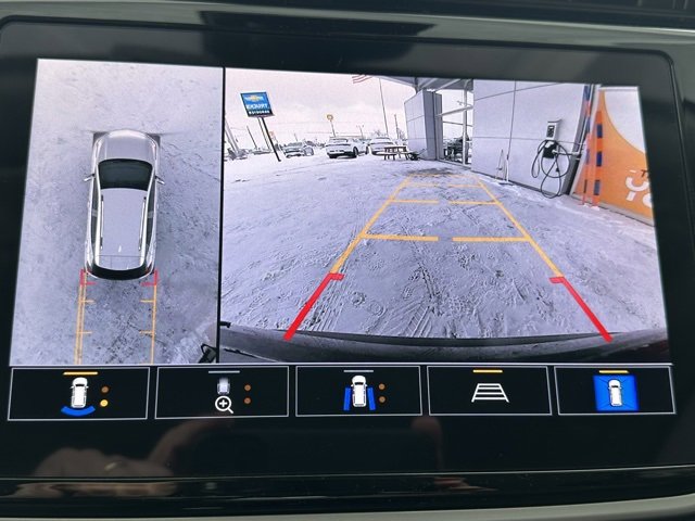 Used 2022 Chevrolet Bolt EUV Premier w/ Super Cruise Package image 32