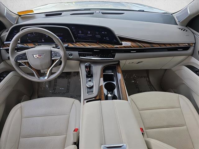 Used 2023 Cadillac Escalade Premium Luxury Platinum image 9