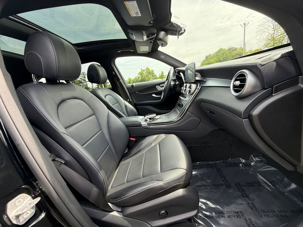 Used 2017 Mercedes-Benz GLC 300 4MATIC image 26