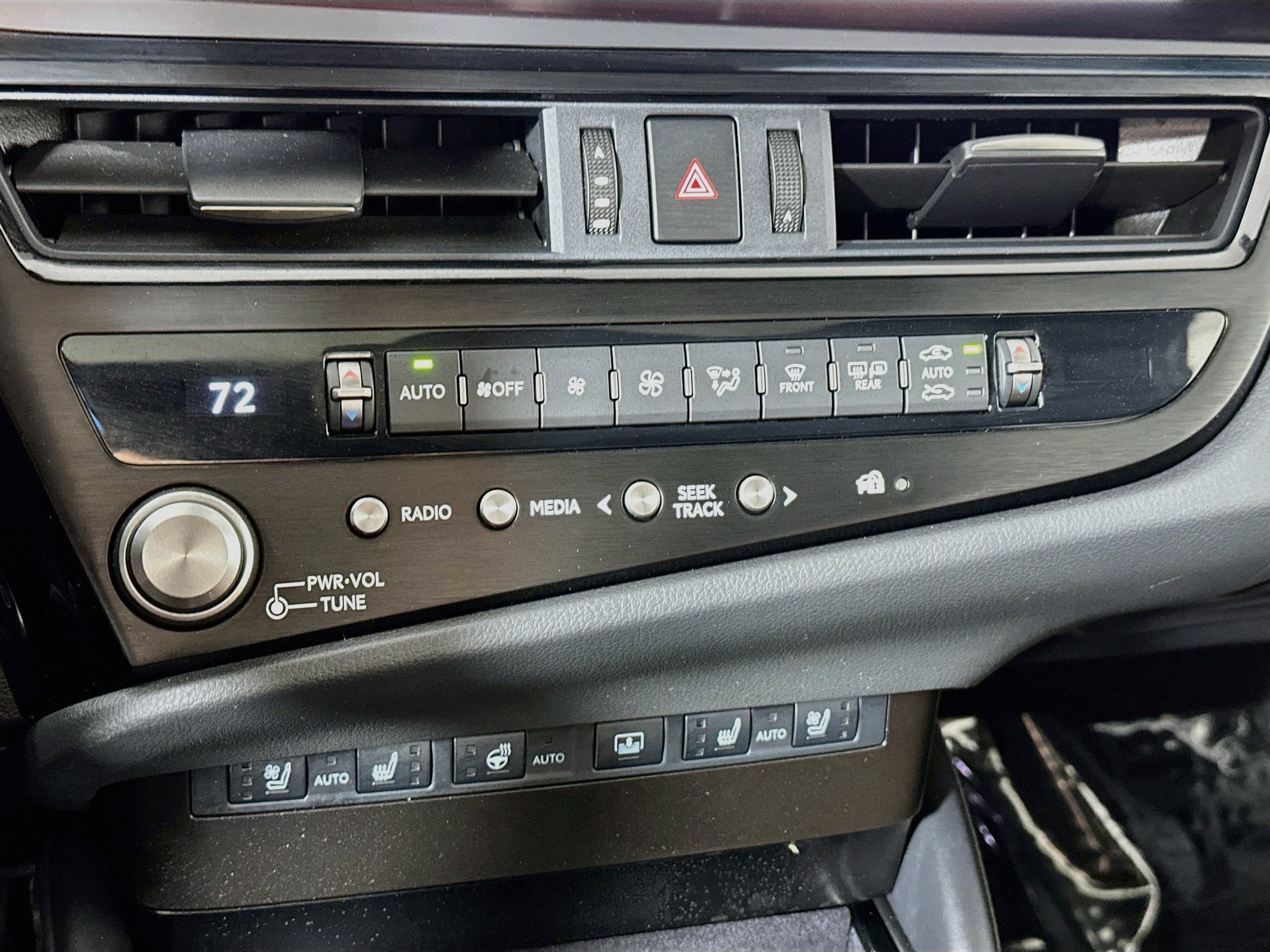 Certified 2025 Lexus ES 300h w/ Accessory Package (Z2) FWD image 15