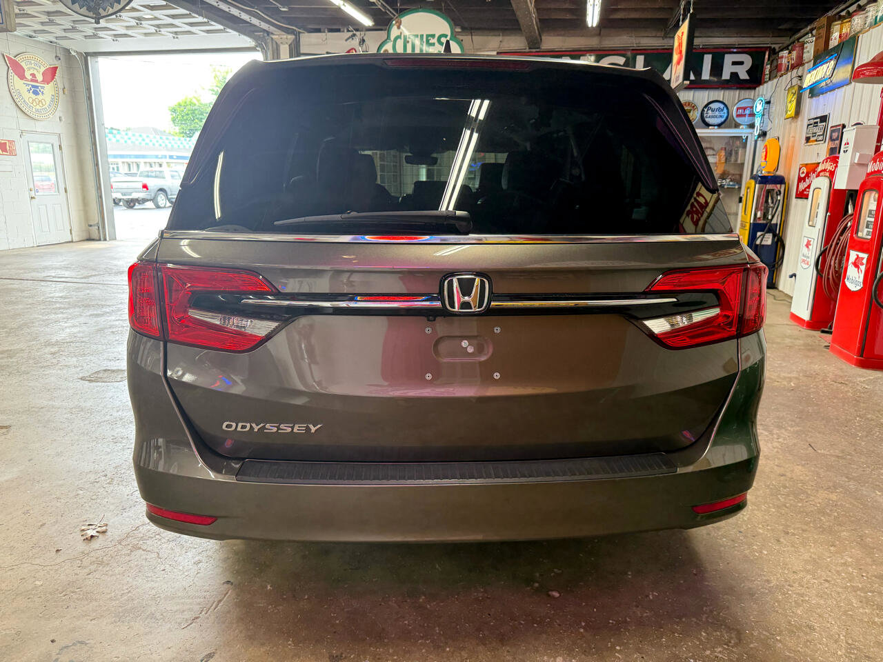 Used 2021 Honda Odyssey EX-L image 4