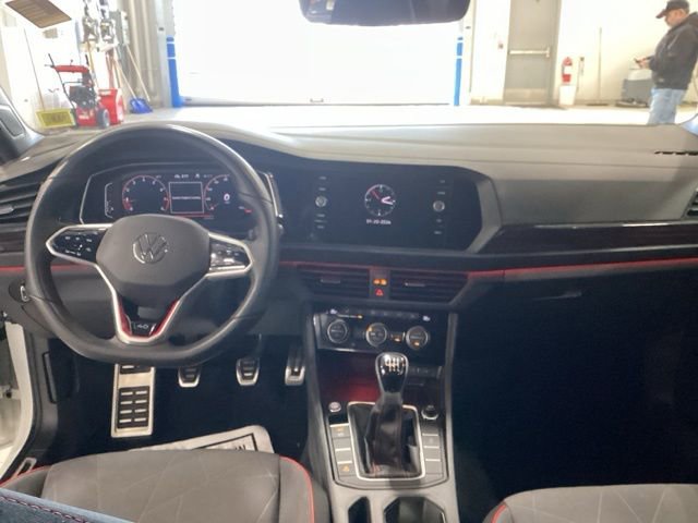 Used 2024 Volkswagen Jetta GLI 40th Anniversary Edition image 7